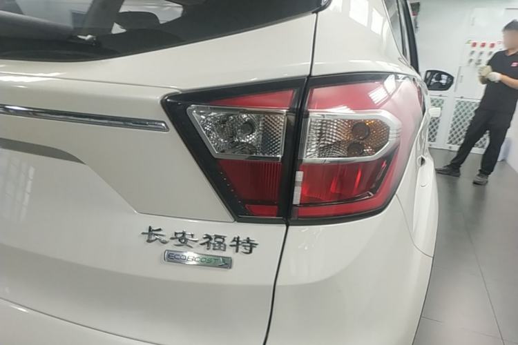 Used Ford Kuga 2018 EcoBoost 180 Two-Wheel-Drive Platinum Edition Right Rear Taillight