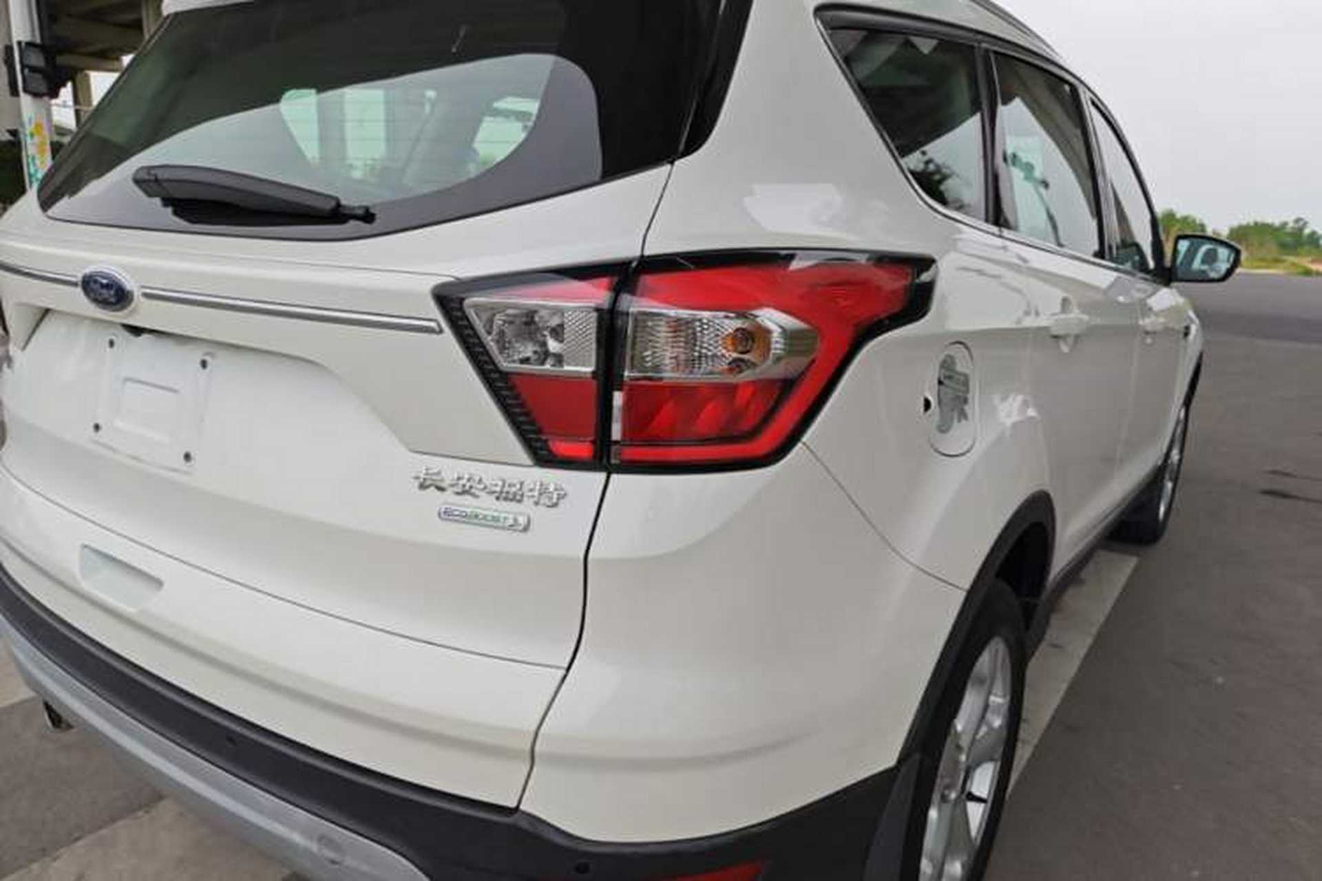 Used Ford Kuga 2018 Facelifted EcoBoost 180 Two-Wheel Drive Luxury Wing Edition Right Rear Taillight