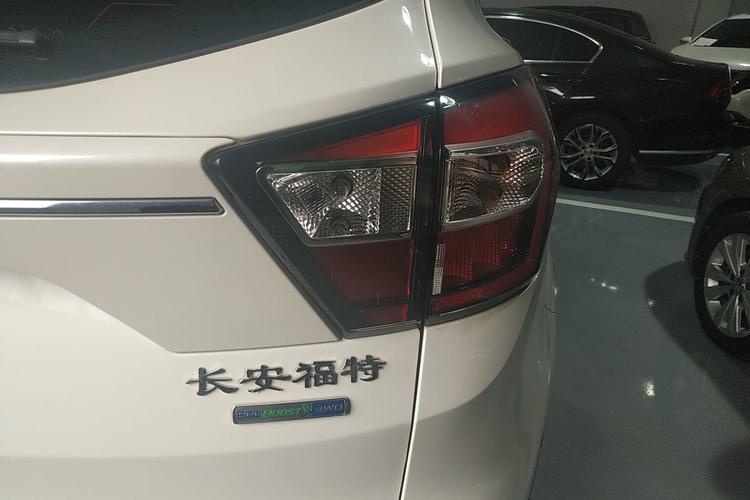 Used Ford Kuga 2018 EcoBoost 180 Four-Wheel Drive Luxury Wing Model Right Rear Taillight