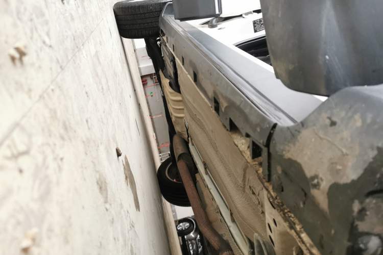 Used Ford Kuga 2018 EcoBoost 180 Two-Wheel-Drive Luxury Wing Edition Right Side Sill