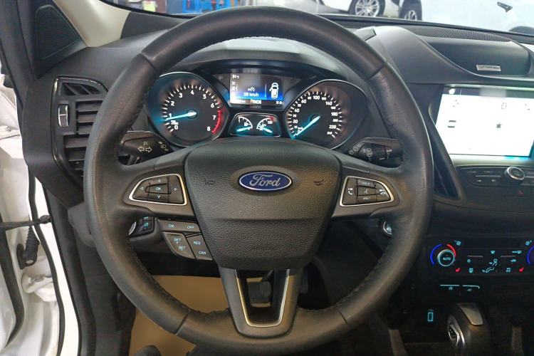 Used Ford Kuga 2018 EcoBoost 180 Two-Wheel-Drive Luxury Wing Edition Steering Wheel