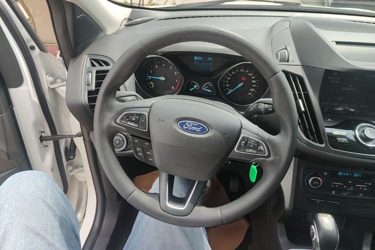 Used Ford Kuga 2018 Facelifted EcoBoost 180 Two-Wheel-Drive Platinum Wing Edition Steering Wheel