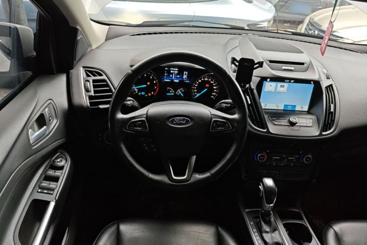 Used Ford Kuga 2018 EcoBoost 245 Four-Wheel Drive Luxury Wing Model Steering Wheel