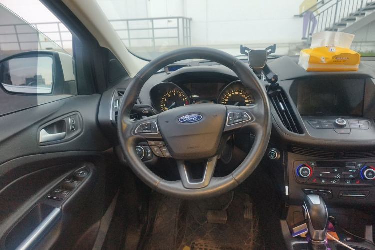 Used Ford Kuga 2018 EcoBoost 180 Two-Wheel-Drive Luxury Wing Edition Steering Wheel
