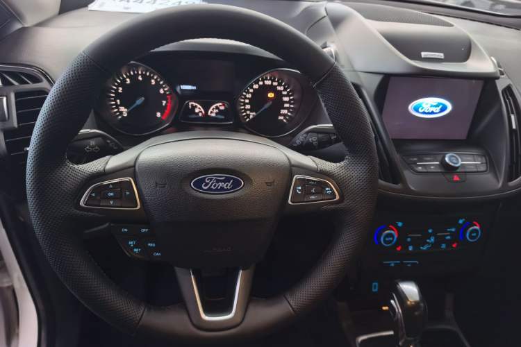 Used Ford Kuga 2018 Facelifted EcoBoost 180 Two-Wheel Drive Luxury Wing Edition Steering Wheel