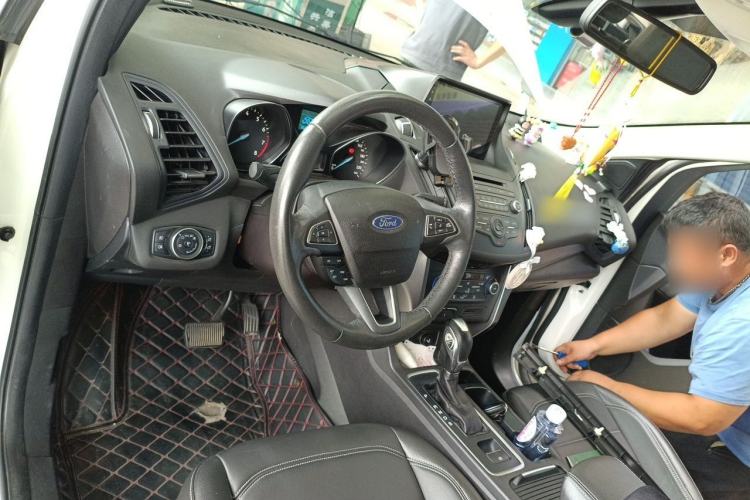 Used Ford Kuga 2018 EcoBoost 180 Two-Wheel-Drive Platinum Edition Steering Wheel
