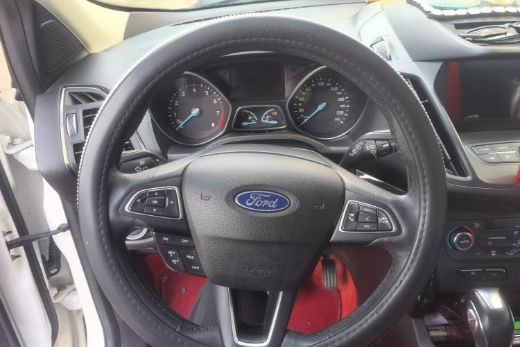 Used Ford Kuga 2018 EcoBoost 180 Two-Wheel-Drive Luxury Wing Edition Steering Wheel