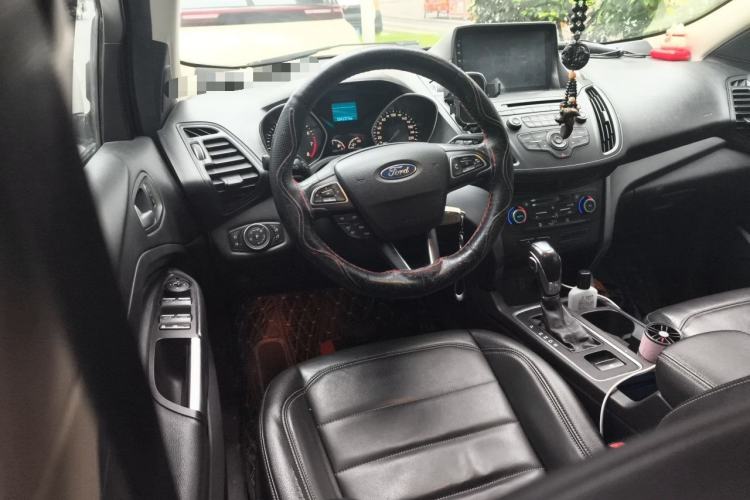Used Ford Kuga 2018 EcoBoost 180 Two-Wheel-Drive Platinum Edition Steering Wheel