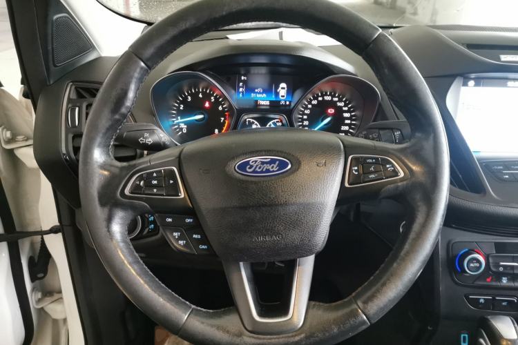 Used Ford Kuga 2018 EcoBoost 180 Two-Wheel-Drive Luxury Wing Edition Steering Wheel