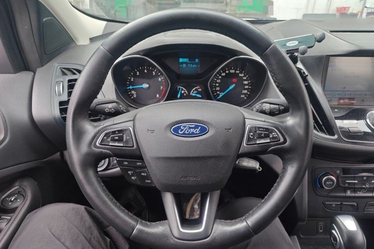 Used Ford Kuga 2018 EcoBoost 180 Two-Wheel-Drive Platinum Edition Steering Wheel