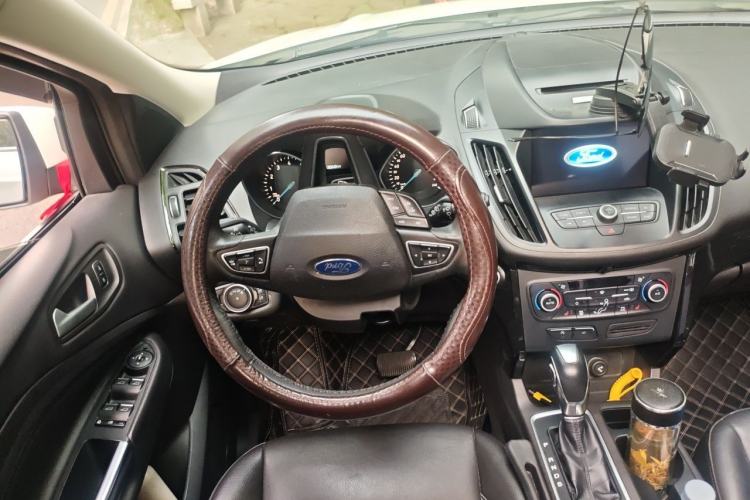 Used Ford Kuga 2018 Facelift EcoBoost 245 Four-Wheel Drive Luxury Wing Model Steering Wheel