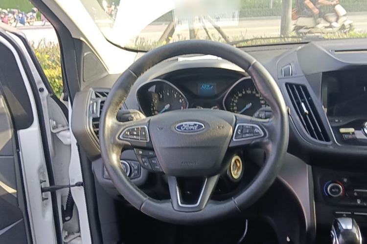 Used Ford Kuga 2018 EcoBoost 180 Two-Wheel-Drive Platinum Edition Steering Wheel