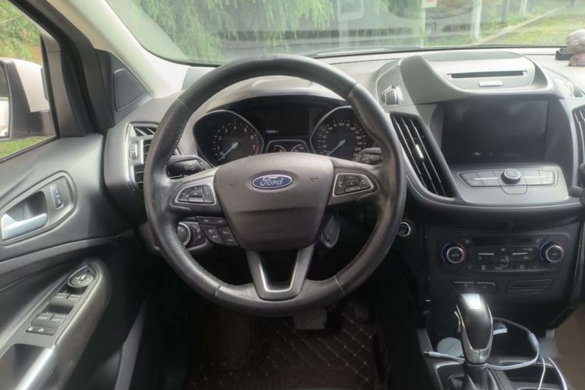 Used Ford Kuga 2018 EcoBoost 180 Two-Wheel-Drive Luxury Wing Edition Steering Wheel