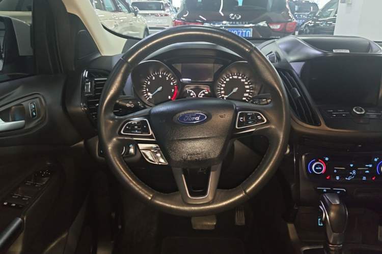 Used Ford Kuga 2018 Facelifted EcoBoost 180 Two-Wheel Drive Luxury Wing Edition Steering Wheel