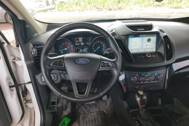 Used Ford Kuga 2018 EcoBoost 180 Two-Wheel-Drive Luxury Wing Edition Steering Wheel