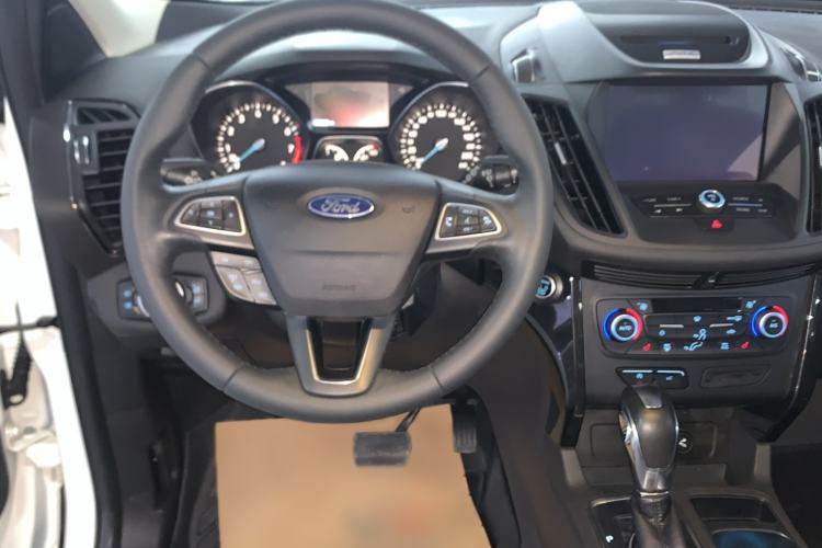 Used Ford Kuga 2018 EcoBoost 180 Two-Wheel-Drive Luxury Wing Edition Steering Wheel