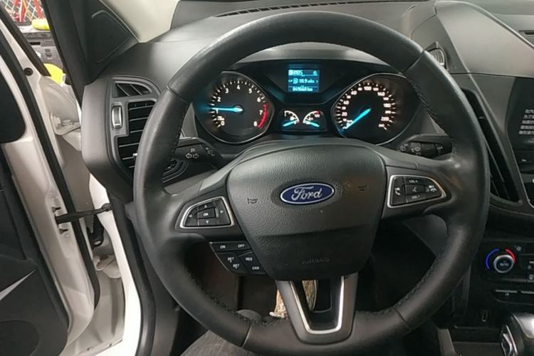 Used Ford Kuga 2018 EcoBoost 180 Two-Wheel-Drive Platinum Edition Steering Wheel