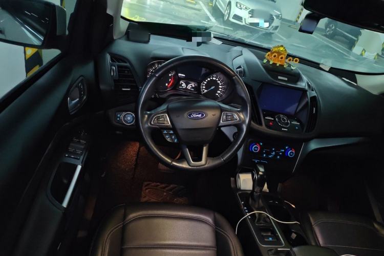 Used Ford Kuga 2018 EcoBoost 180 Two-Wheel-Drive Platinum Edition Steering Wheel