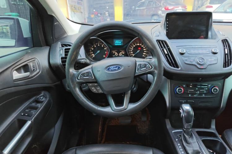 Used Ford Kuga 2018 Facelifted EcoBoost 180 Two-Wheel-Drive Platinum Wing Edition Steering Wheel