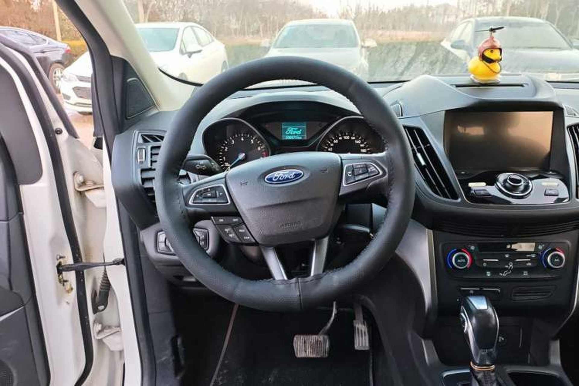 Used Ford Kuga 2018 EcoBoost 180 Two-Wheel-Drive Platinum Edition Steering Wheel