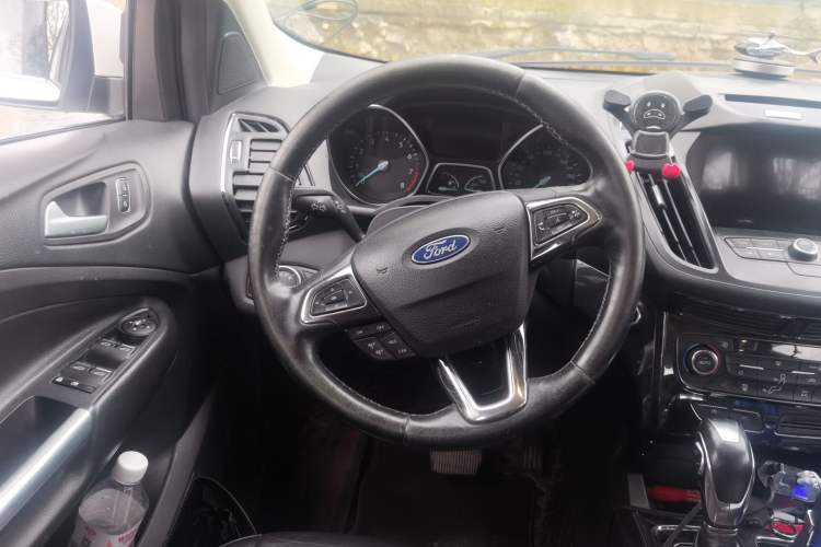 Used Ford Kuga 2018 EcoBoost 245 Four-Wheel Drive Luxury Wing Model Steering Wheel