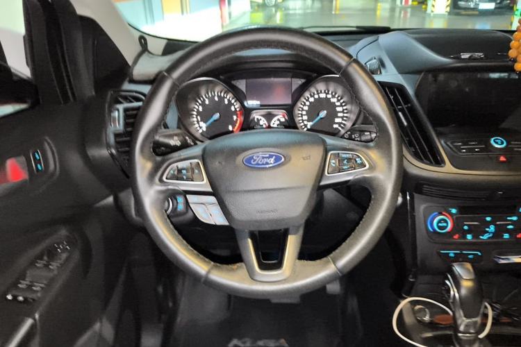 Used Ford Kuga 2018 Facelifted EcoBoost 180 Two-Wheel Drive Luxury Wing Edition Steering Wheel