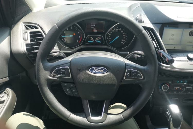 Used Ford Kuga 2018 Facelifted EcoBoost 180 Two-Wheel Drive Luxury Wing Edition Steering Wheel