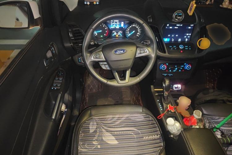 Used Ford Kuga 2018 EcoBoost 180 Two-Wheel-Drive Luxury Wing Edition Steering Wheel
