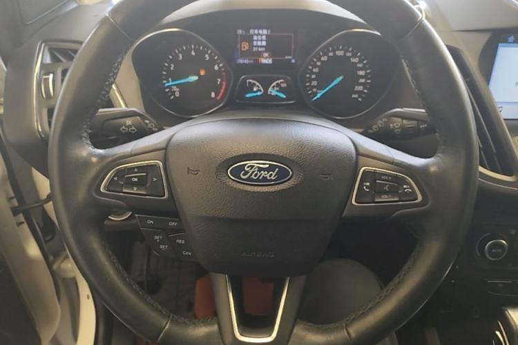 Used Ford Kuga 2018 EcoBoost 180 Two-Wheel-Drive Luxury Wing Edition Steering Wheel
