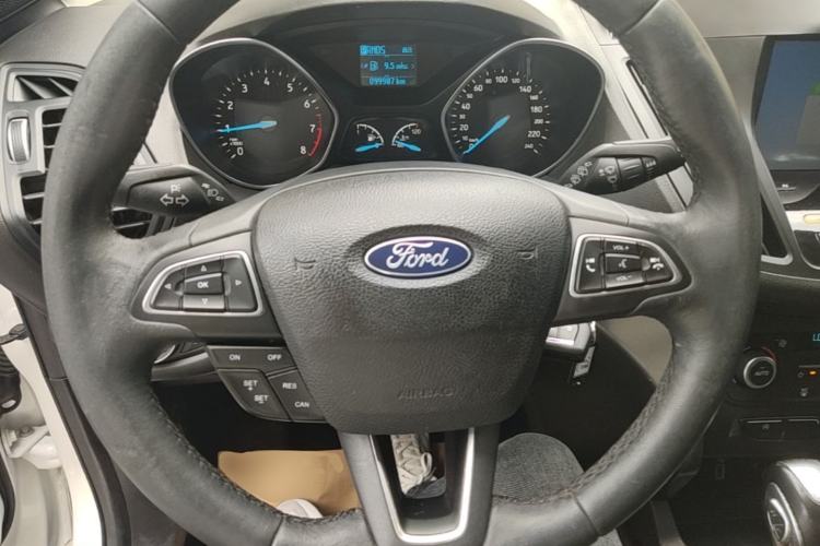 Used Ford Kuga 2018 Facelifted EcoBoost 180 Two-Wheel-Drive Platinum Wing Edition Steering Wheel