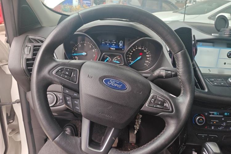 Used Ford Kuga 2018 Facelifted EcoBoost 180 Two-Wheel Drive Luxury Wing Edition Steering Wheel