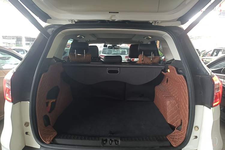 Used Ford Kuga 2018 EcoBoost 180 Two-Wheel-Drive Luxury Wing Edition Trunk