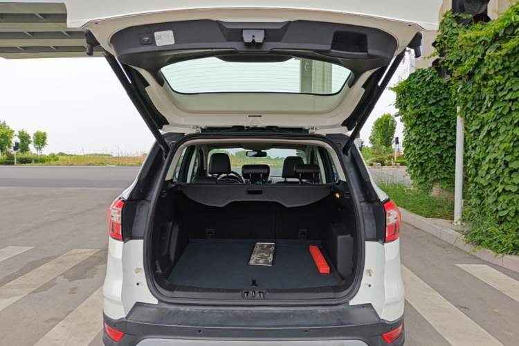 Used Ford Kuga 2018 Facelifted EcoBoost 180 Two-Wheel Drive Luxury Wing Edition Trunk