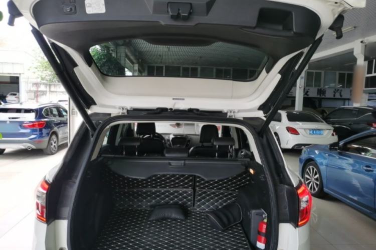 Used Ford Kuga 2018 EcoBoost 180 Two-Wheel-Drive Luxury Wing Edition Trunk