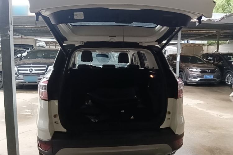 Used Ford Kuga 2018 EcoBoost 180 Two-Wheel-Drive Luxury Wing Edition Trunk