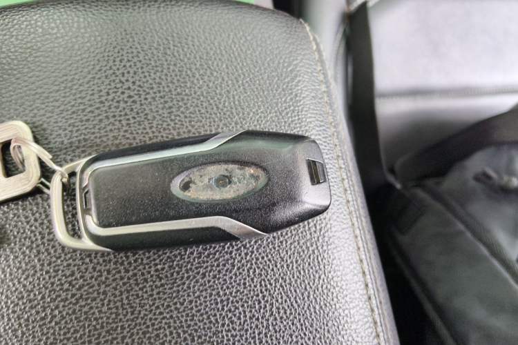 Used Ford Kuga 2018 EcoBoost 180 Two-Wheel-Drive Platinum Edition Vehicle Key
