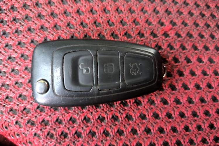 Used Ford Kuga 2018 EcoBoost 180 Two-Wheel-Drive Elite Trim Vehicle Key