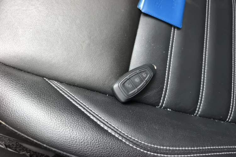 Used Ford Kuga 2018 EcoBoost 180 Two-Wheel-Drive Luxury Wing Edition Vehicle Key