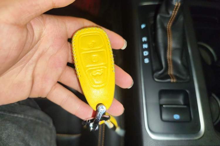 Used Ford Kuga 2018 EcoBoost 245 All-Wheel-Drive Sport Model Vehicle Key