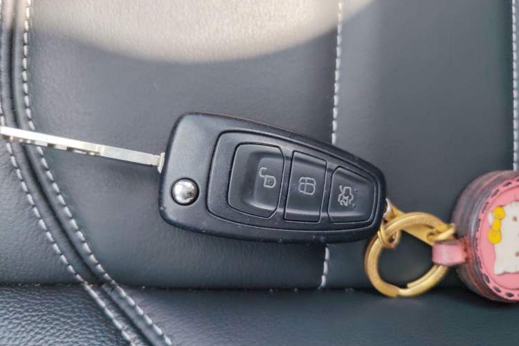 Used Ford Kuga 2018 EcoBoost 180 Two-Wheel-Drive Platinum Edition Vehicle Key