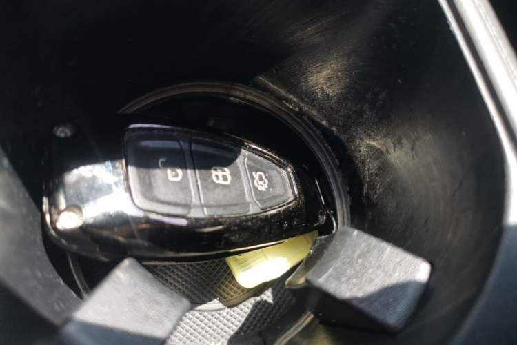 Used Ford Kuga 2018 Facelifted EcoBoost 180 Two-Wheel Drive Luxury Wing Edition Vehicle Key