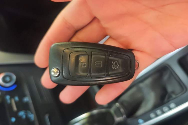 Used Ford Kuga 2018 EcoBoost 180 Two-Wheel-Drive Platinum Edition Vehicle Key