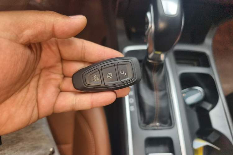 Used Ford Kuga 2018 EcoBoost 180 Two-Wheel-Drive Cognac Special Edition Vehicle Key