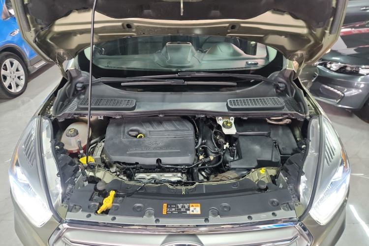 Used Ford Kuga 2018 EcoBoost 180 Two-Wheel-Drive Platinum Edition Engine Bay