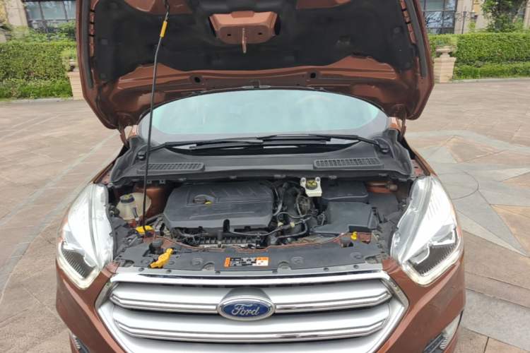 Used Ford Kuga 2018 EcoBoost 180 Two-Wheel-Drive Platinum Edition Engine Bay