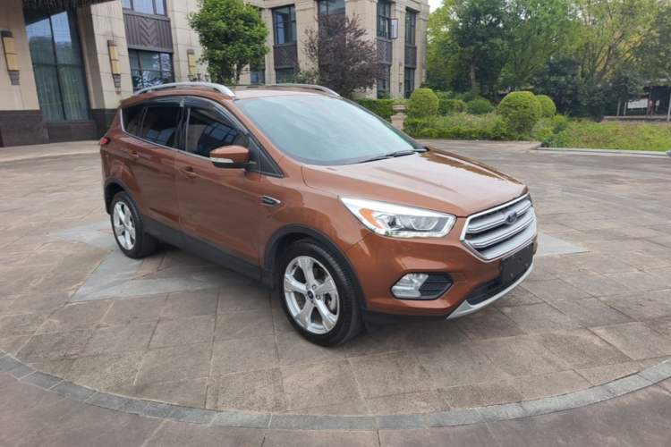 Used Ford Kuga 2018 EcoBoost 180 Two-Wheel-Drive Platinum Edition Exterior 1