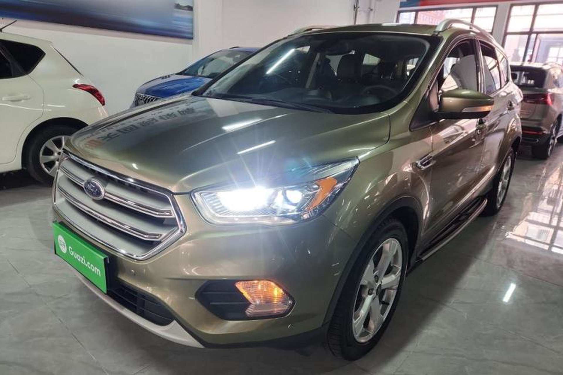 Used Ford Kuga 2018 EcoBoost 180 Two-Wheel-Drive Platinum Edition Front Left 45 Deg