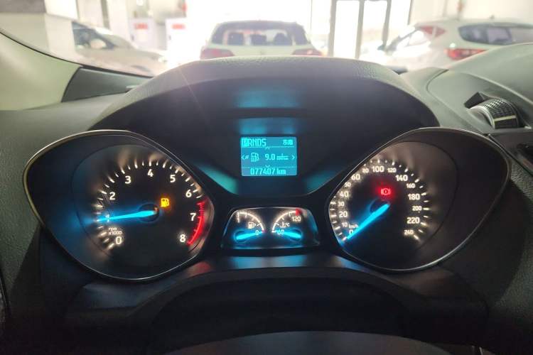 Used Ford Kuga 2018 EcoBoost 180 Two-Wheel-Drive Platinum Edition Instrument Cluster
