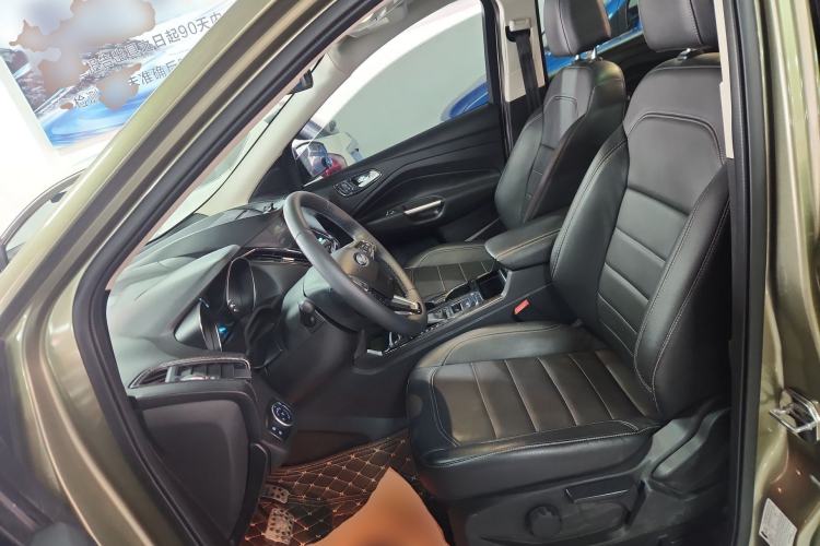 Used Ford Kuga 2018 EcoBoost 180 Two-Wheel-Drive Platinum Edition Left Front Seat