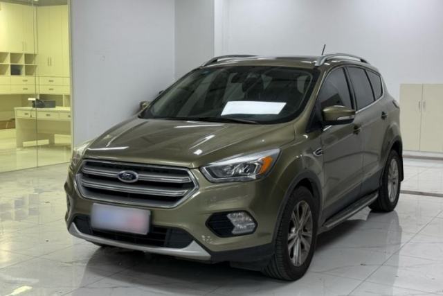 Ford Kuga 2018 Facelifted EcoBoost 180 Two-Wheel-Drive Platinum Wing Edition с пробегом